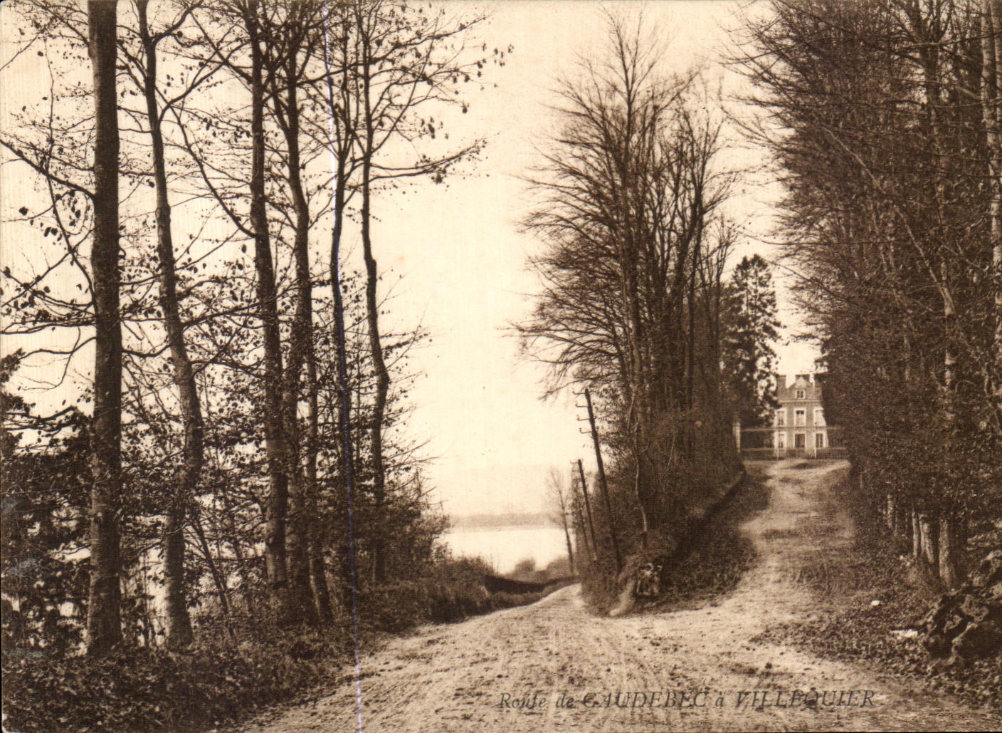 CPA Caudebec En Caux Route de Caudebec a Villequier Chateau