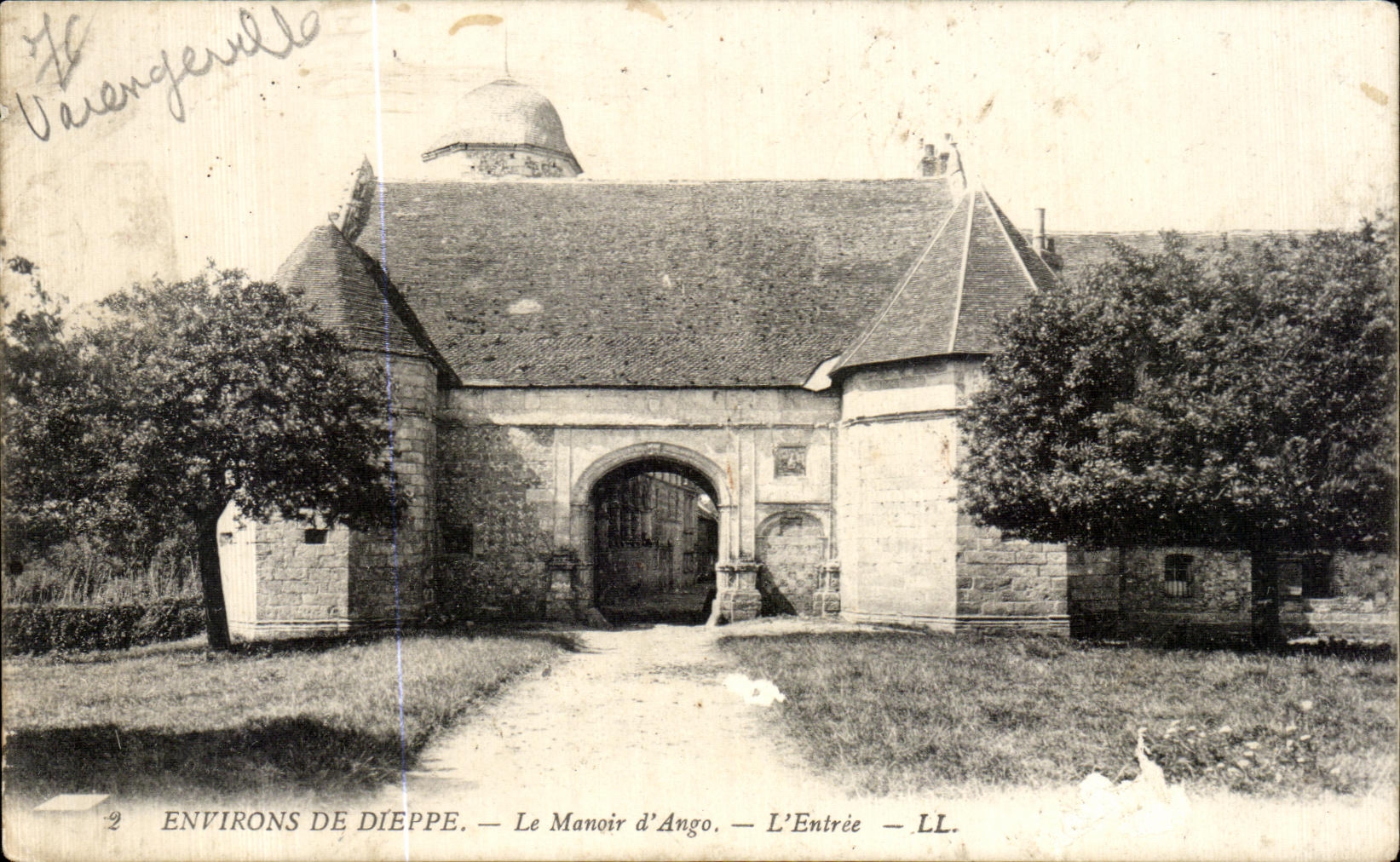 CPA Environs de Dieppe Le Manoir d Ango L Entree