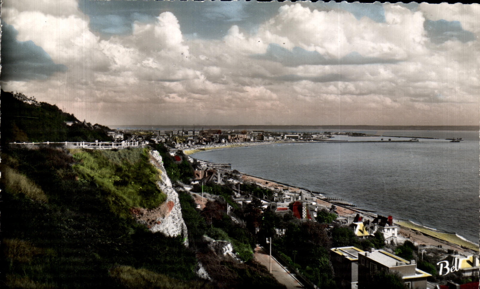 CPA Le Havre L entree du port vue de Sainte Adresse