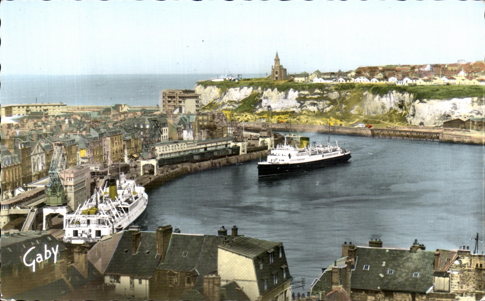 CPA Dieppe Le Port couriers Dieppe Newhaven The Harbour Mail Stemer Dieppe Newhaven