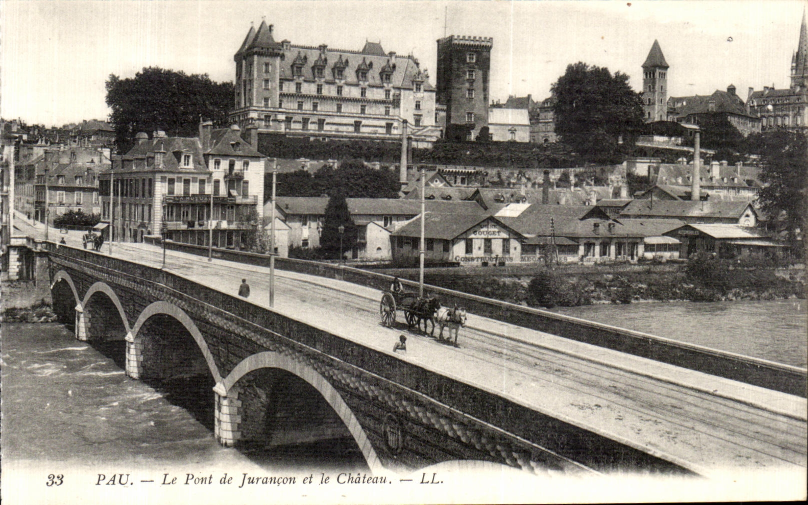 CPA Pau La Pont de Jurancon et le Chateau