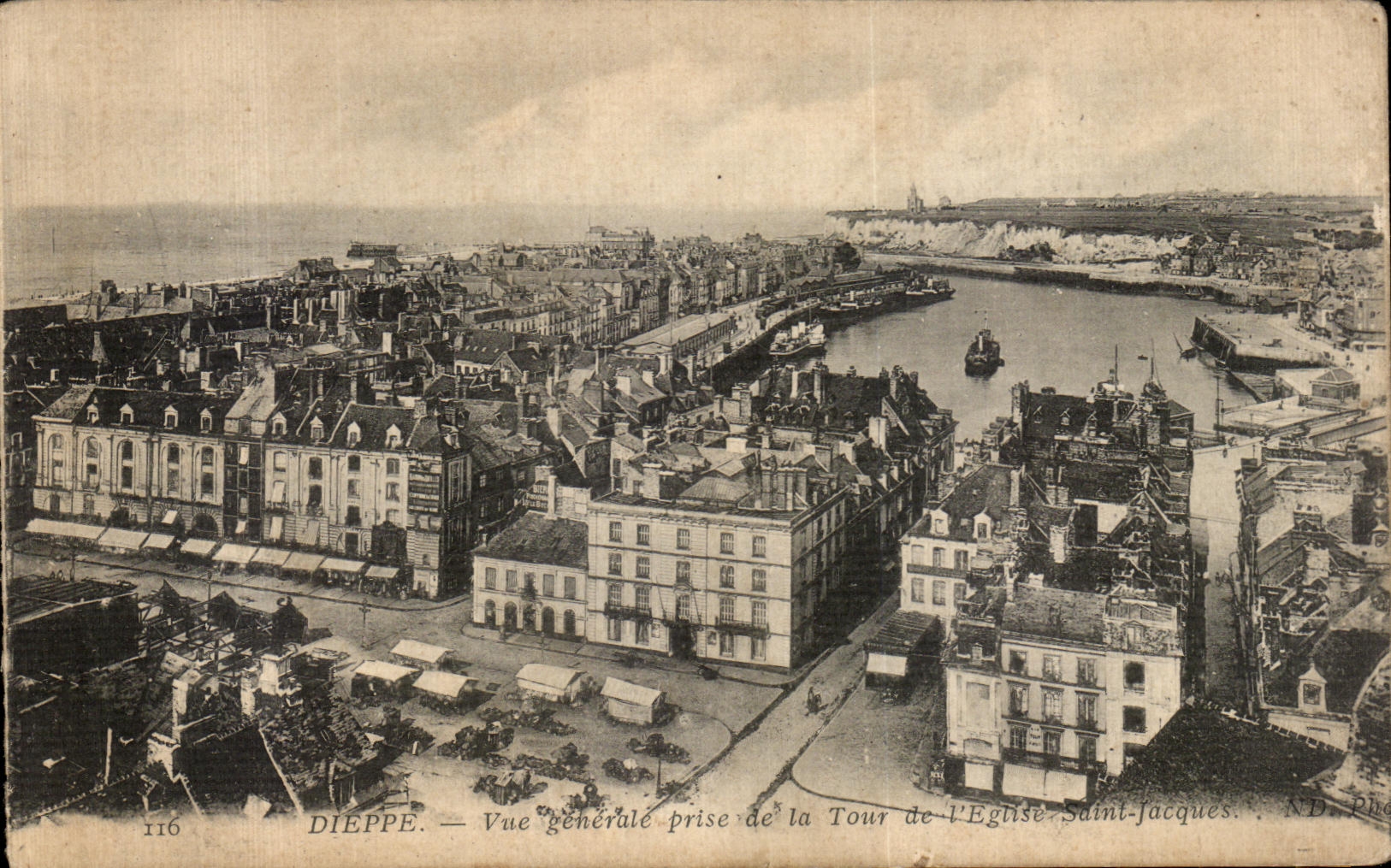 CPA Dieppe Vue Generale Prise de la Tour de l Eglise Saint Jacques