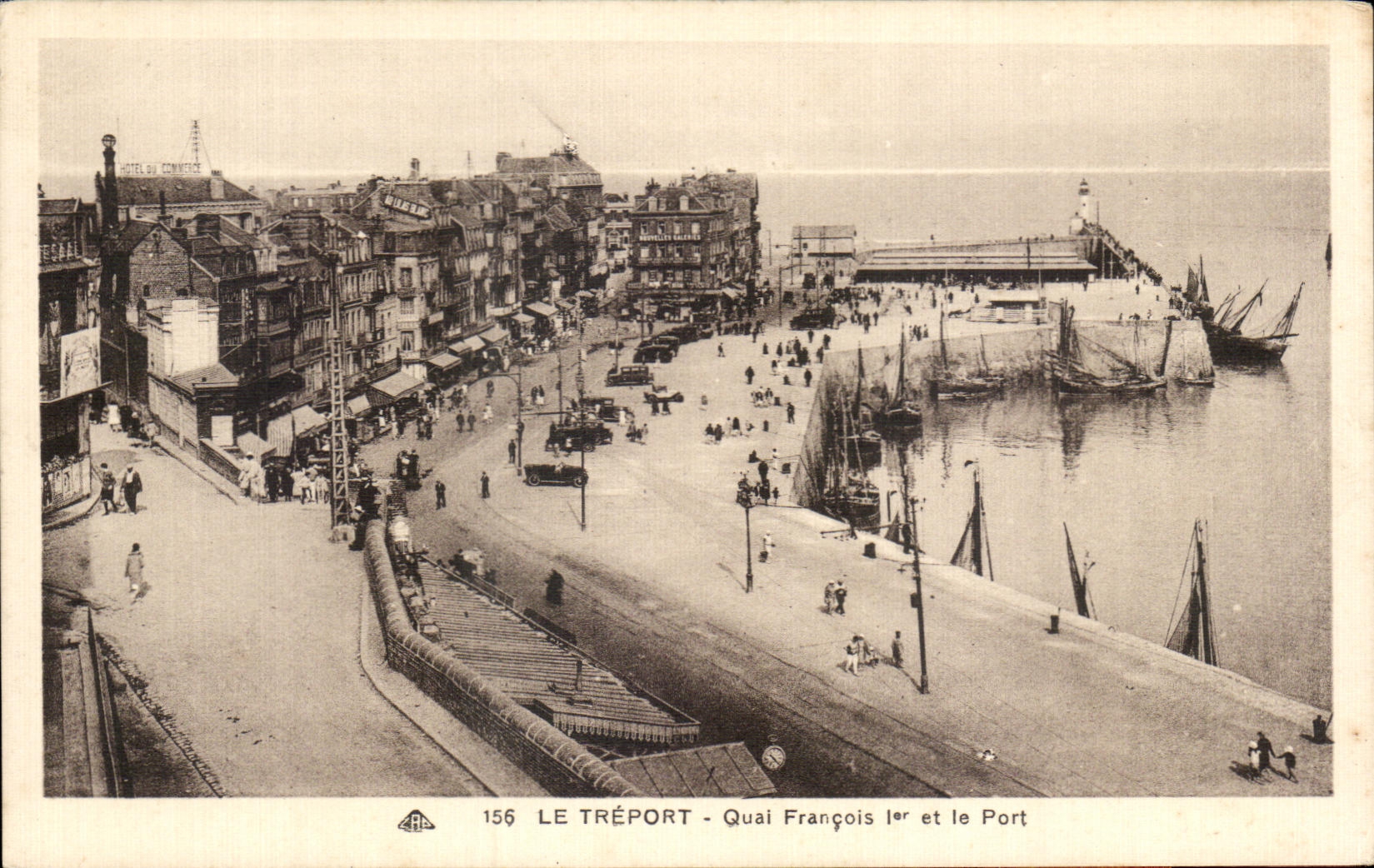 CPA Le Treport Qual Francois ler et le Port