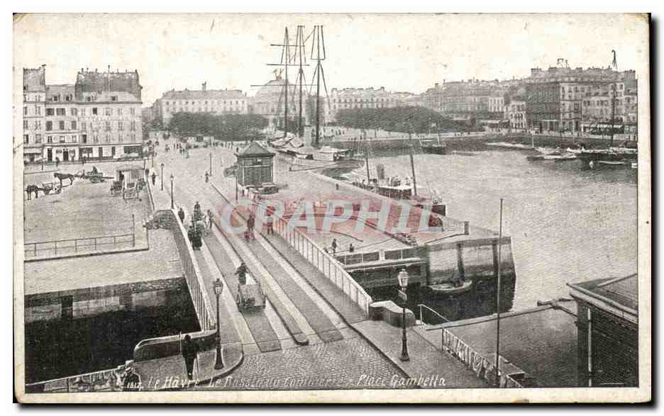 CPA Le Havre Le bassin du Commerce Place Gambetta