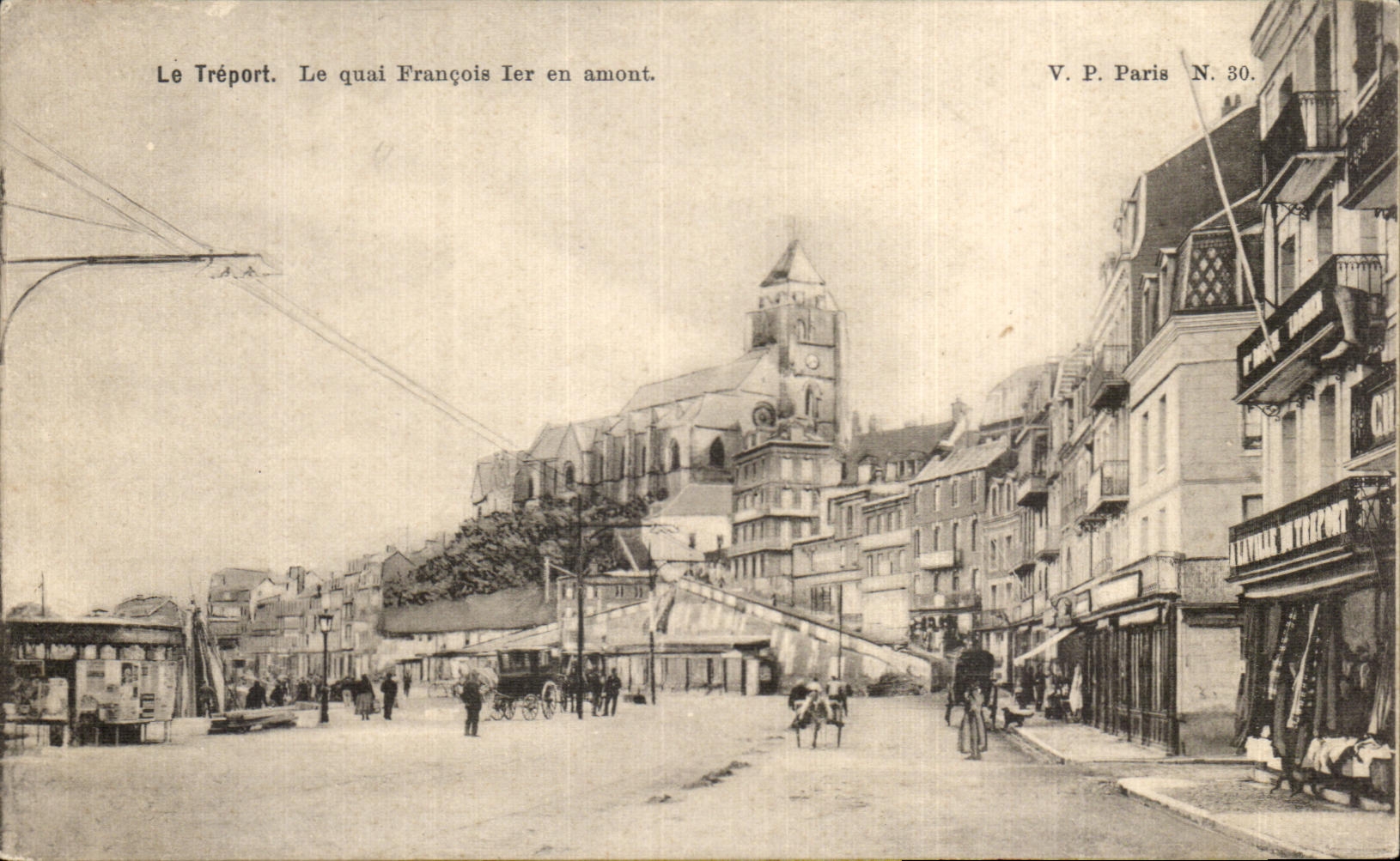 CPA Le Treport Le quai Francois Ier en Amont