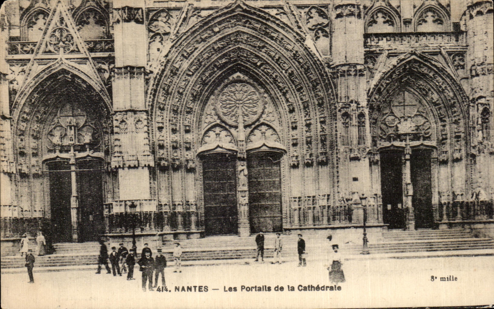 CPA Nantes Les Portalls de la Cathedrale