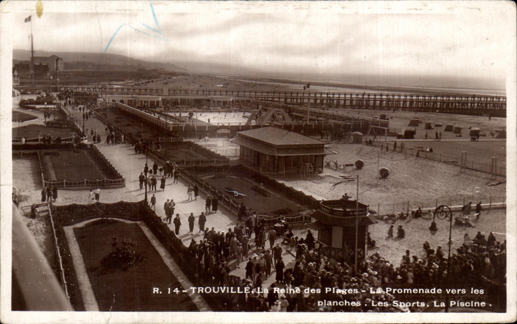 CPA TRouville La reine des plages Promenade vers les planches Les sports La piscine 