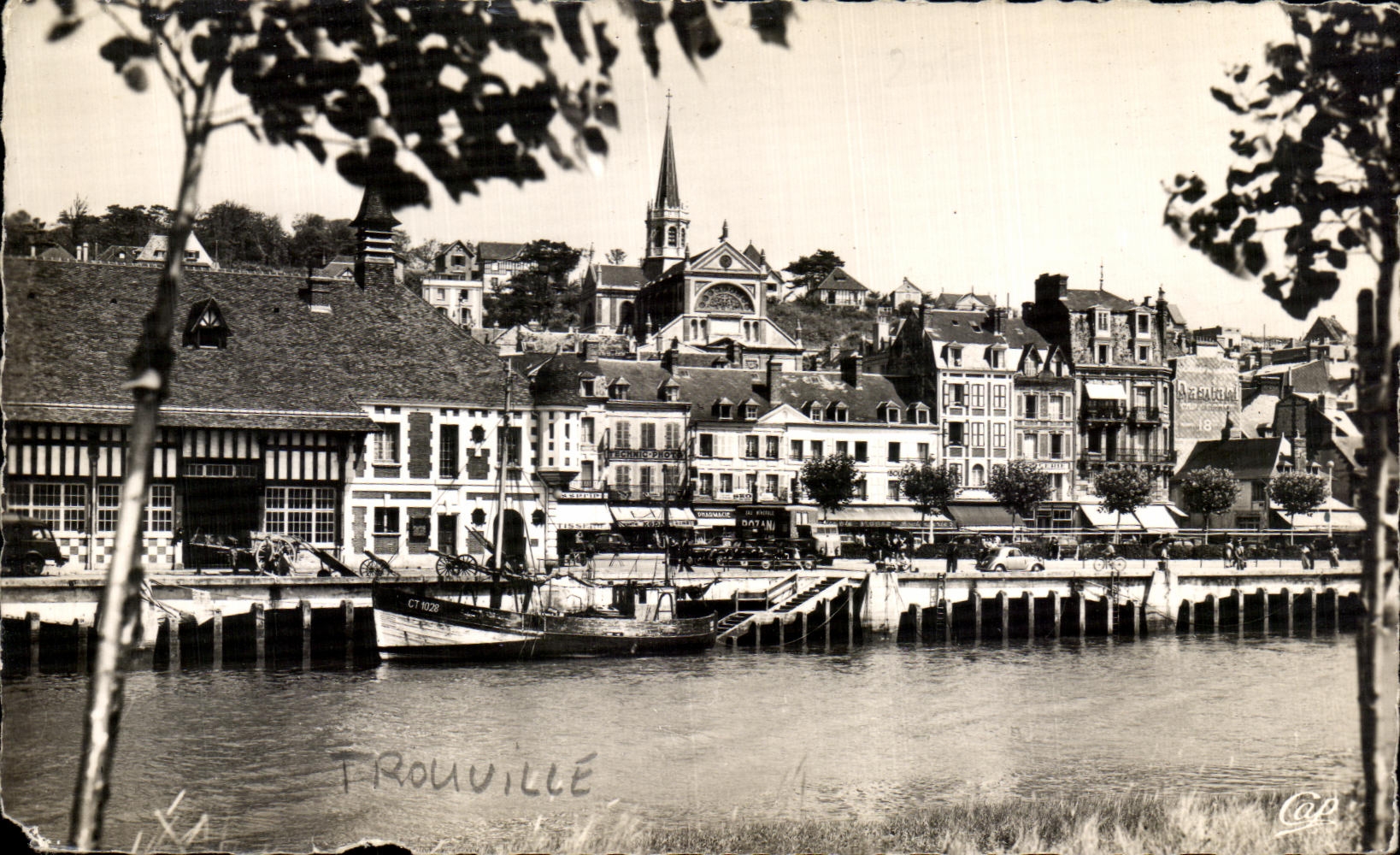 Trouville — Vue sur la Ville et le Port — Réal-Photo, n° 960