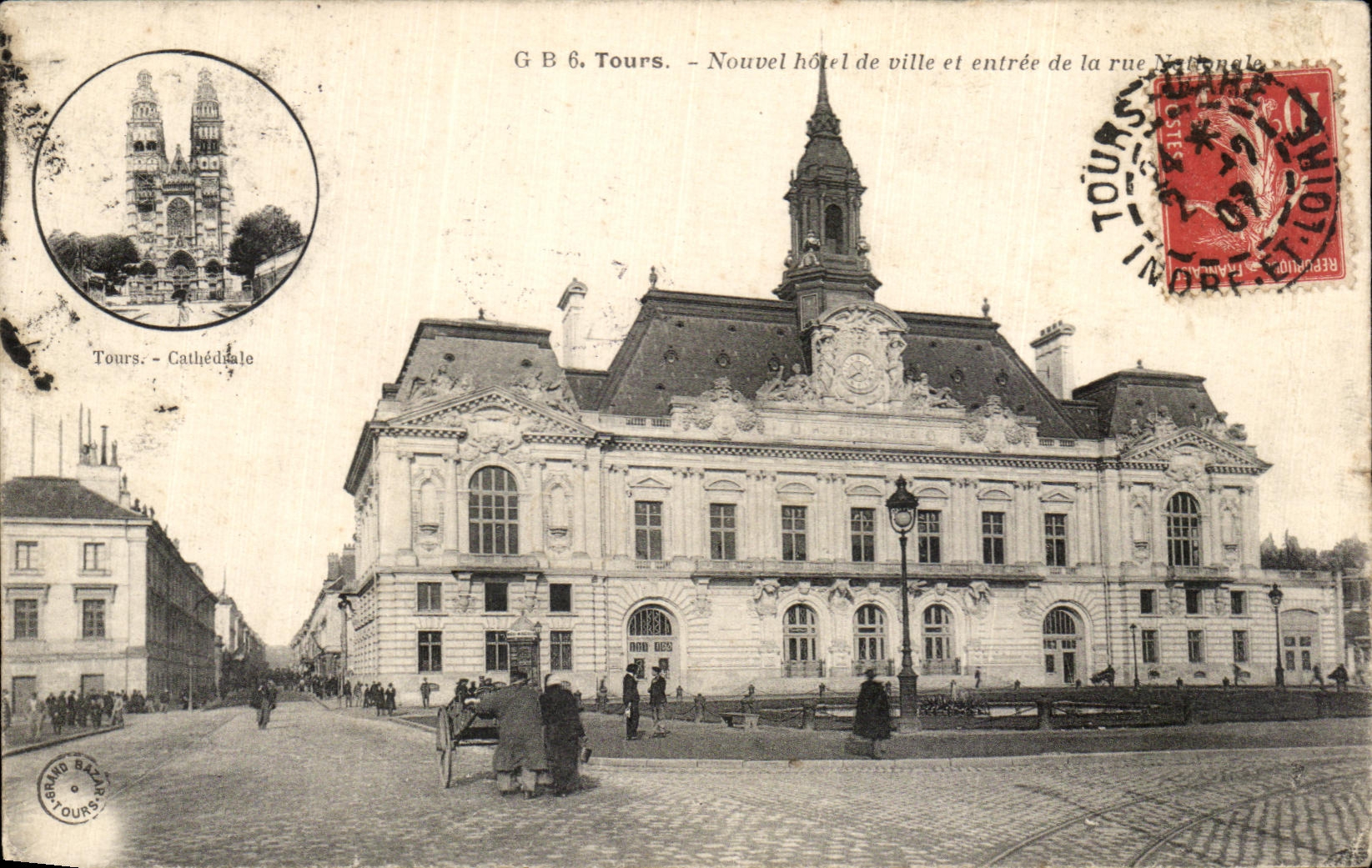 CPA Tours Nouvel Hotel de ville et entree de la rue