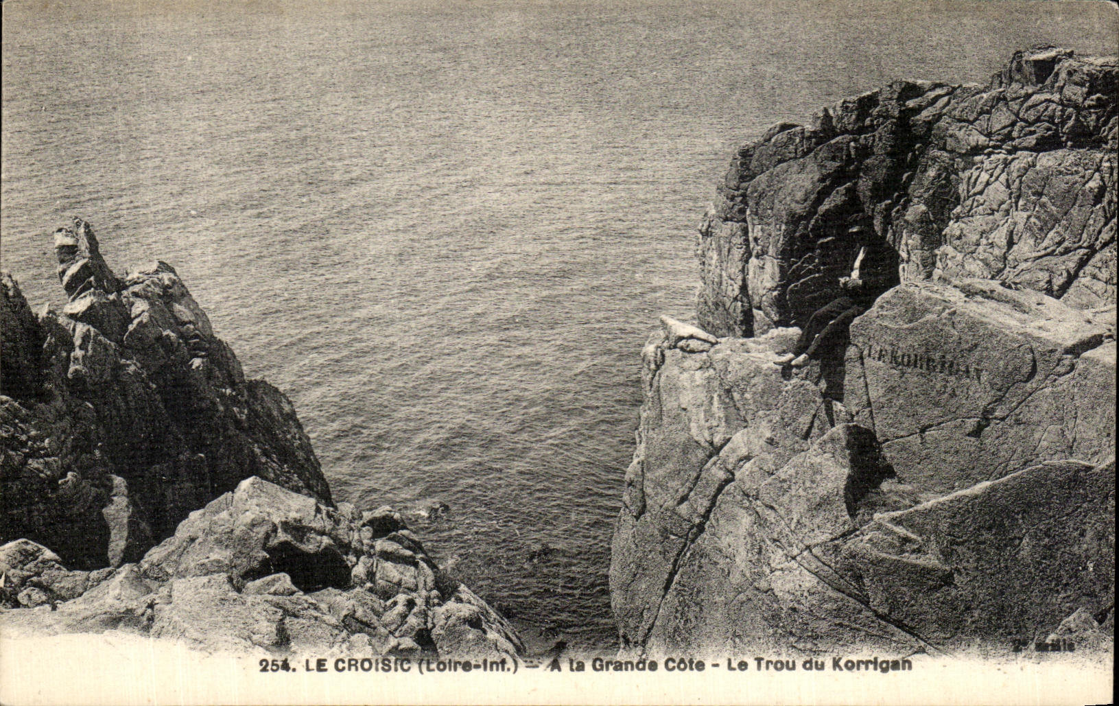 CPA Le Croisic (Loire inf) A la Grande Cote Le Trou du Korrigan