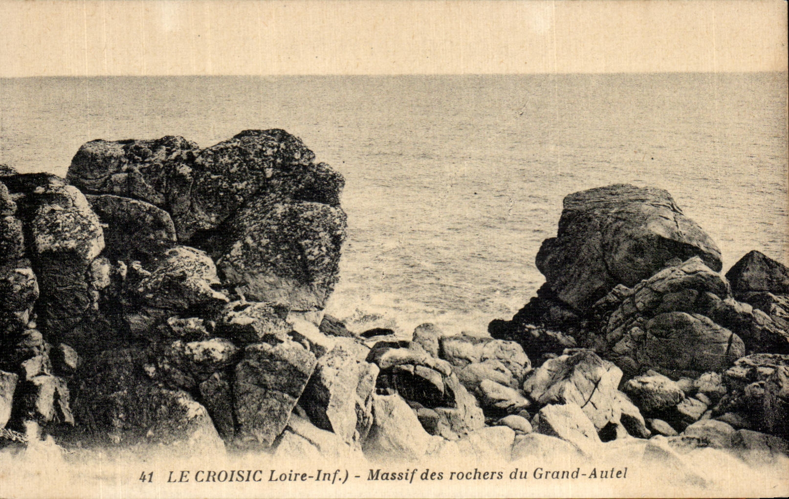 CPA Le Croisic Loire Inf Mssif des rochers du Grand Autel