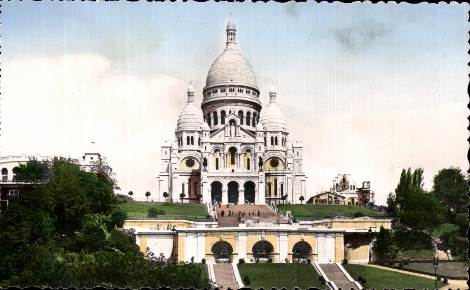 CPA Paris Basilique du Sacre Coeur Montmartre