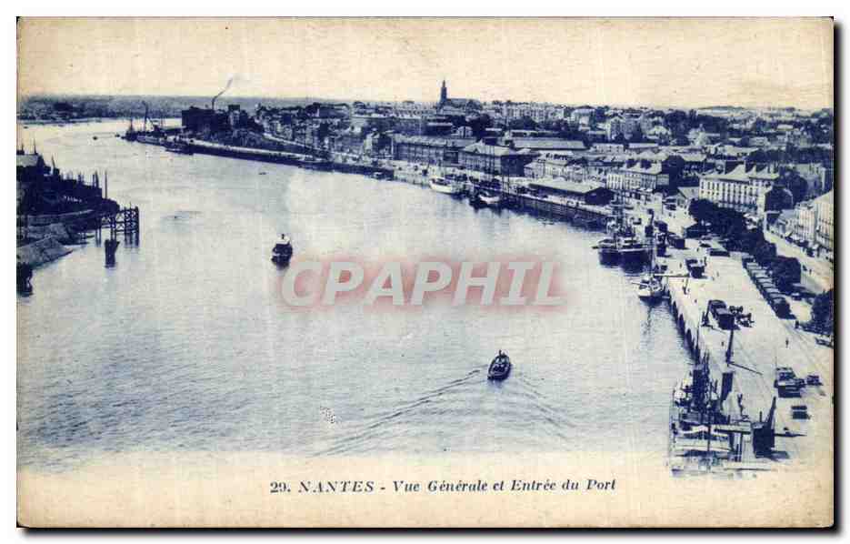 CPA Nants Vue Generale d Entree du Port