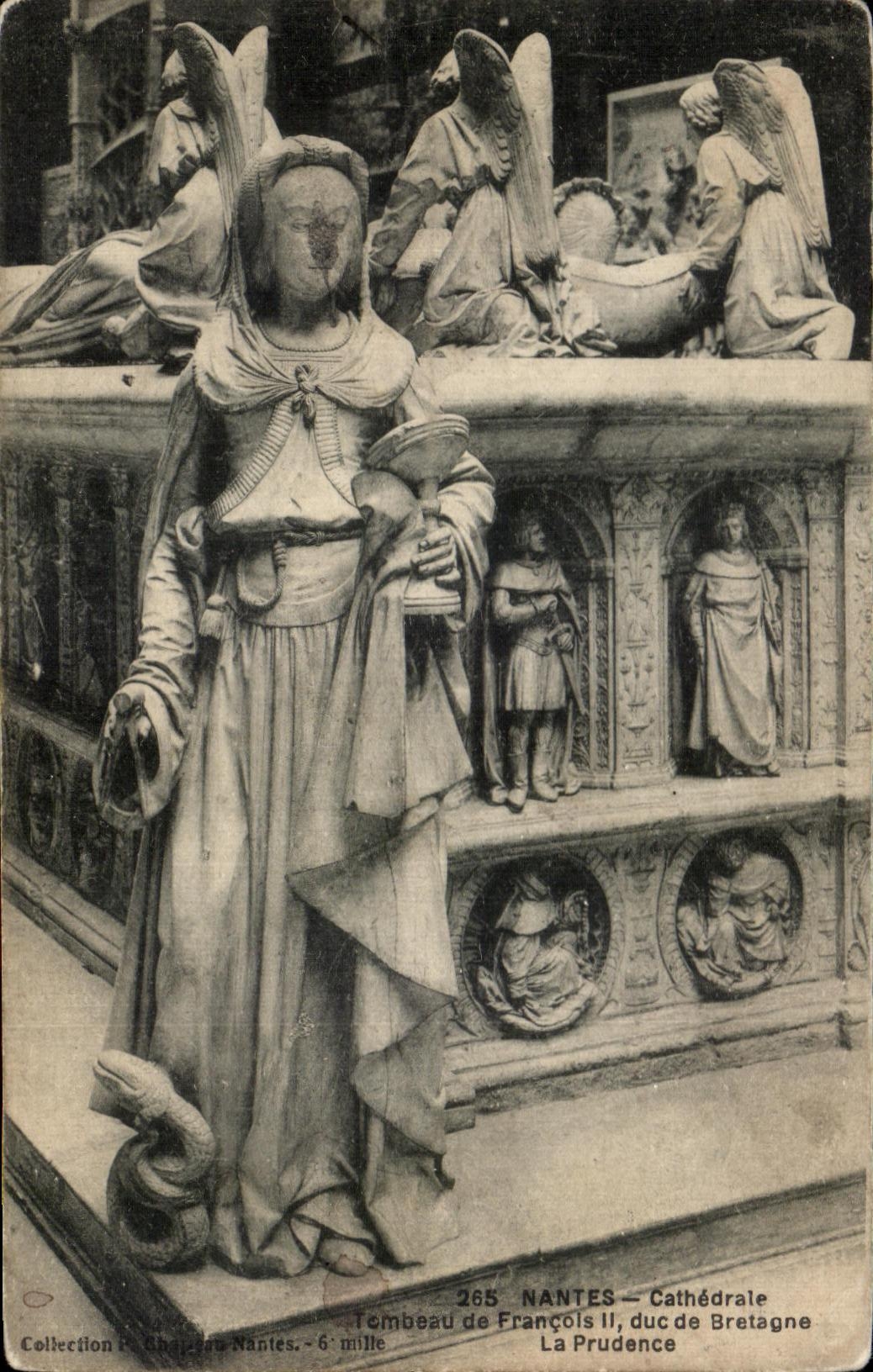 CPA Nantes Cathedrale Tombeau de Francois II Duc de Bretagne La prudence