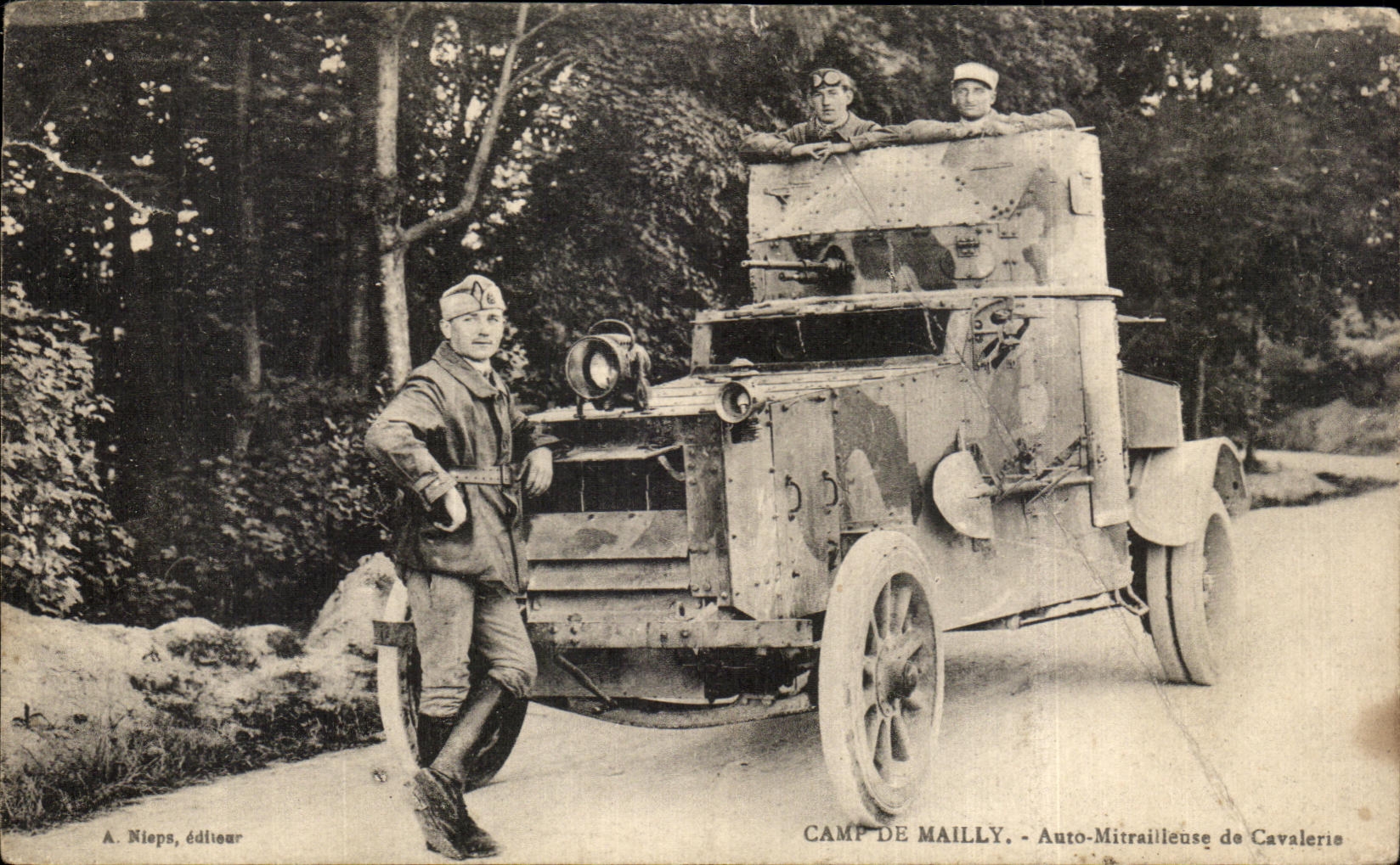 CPA Camp de Mailly Auto Mitrallleuse de Cavalerie Tank Canon 