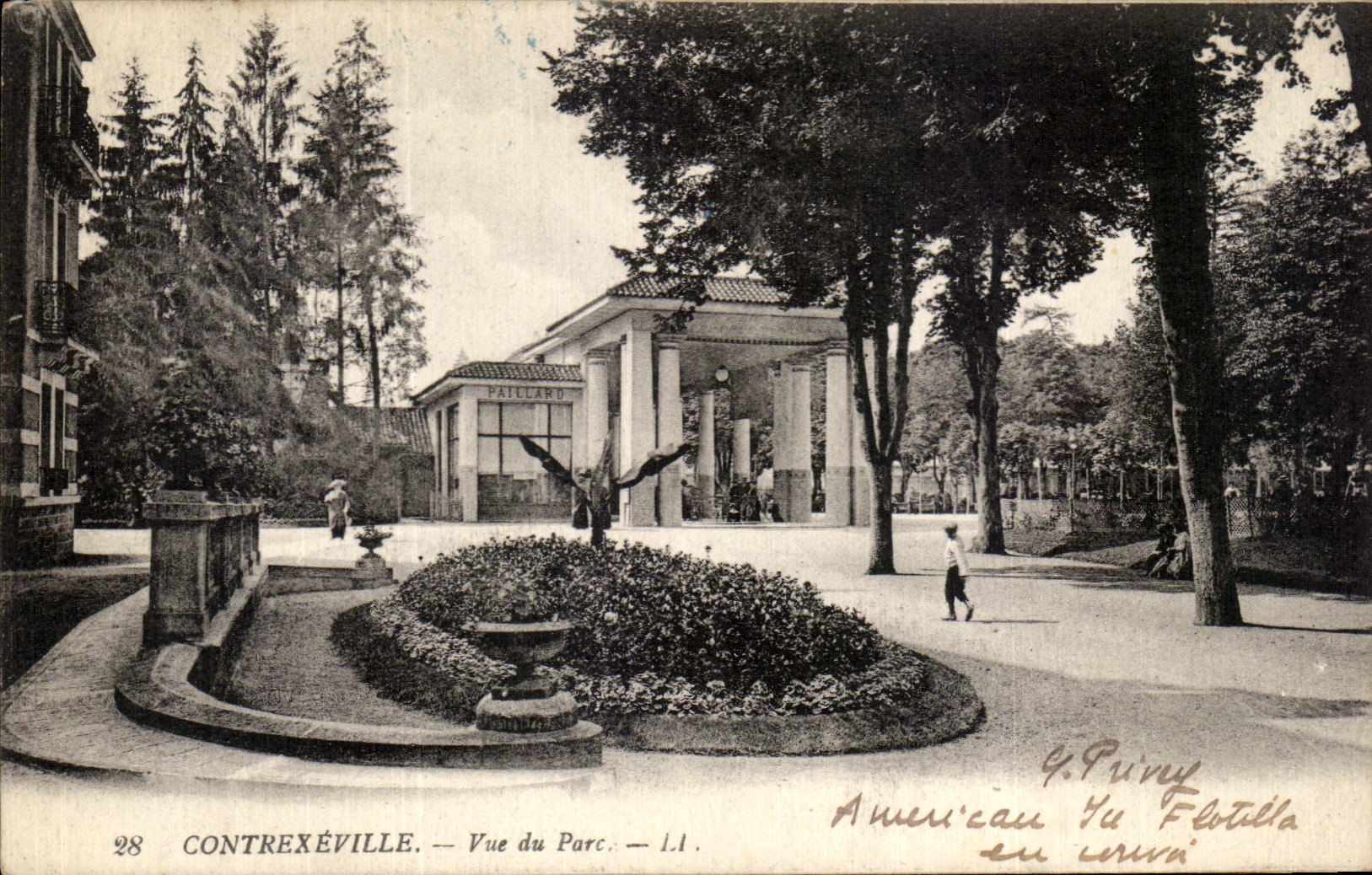 CPA Contrexeville Vue du Parc