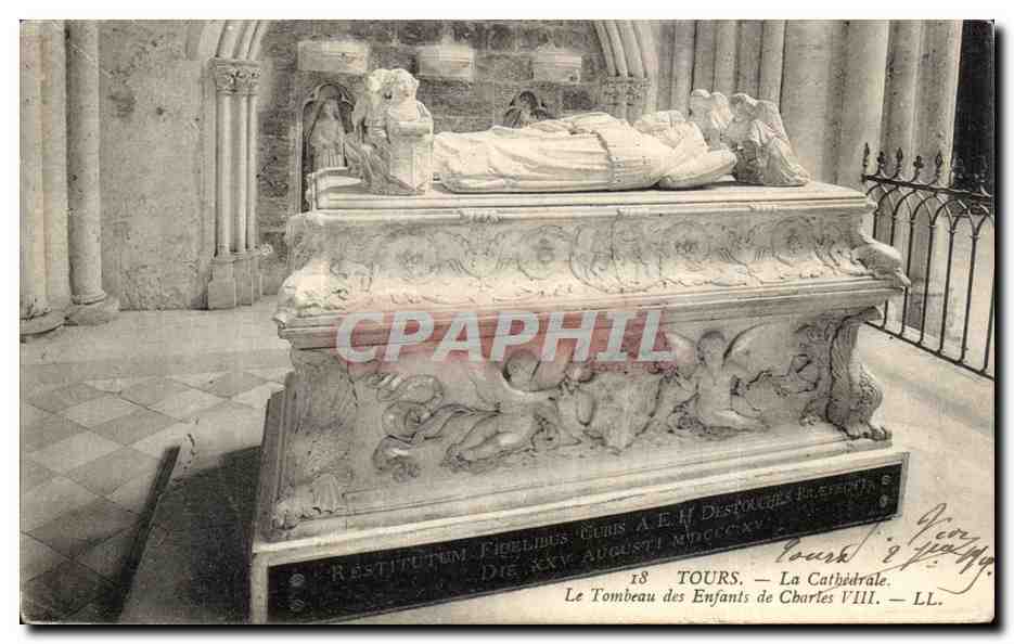 CPA Tours La Cathedrale Le Tombeau de Enfants de Charles VIII