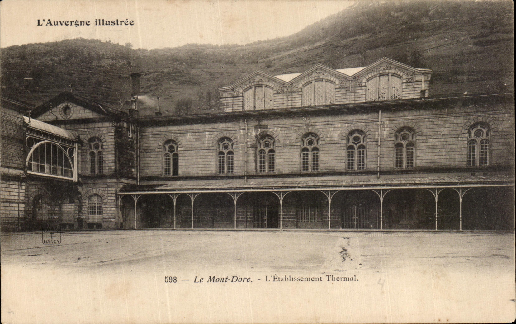 CPA L Auvergne illustree Le Mont Dore l Etablissement Thermal