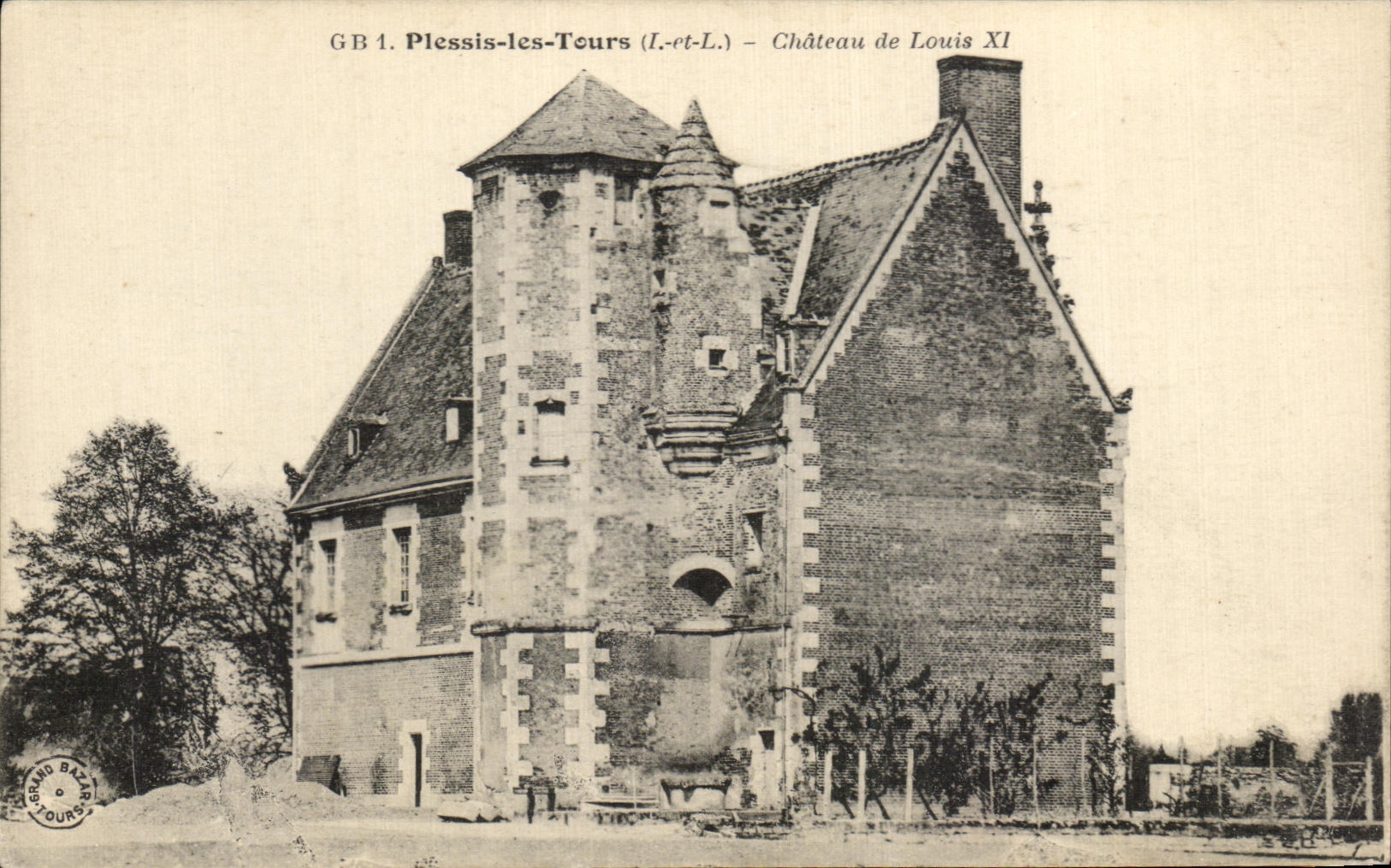 CPA Plessis les Tours Chateau de Louis XI