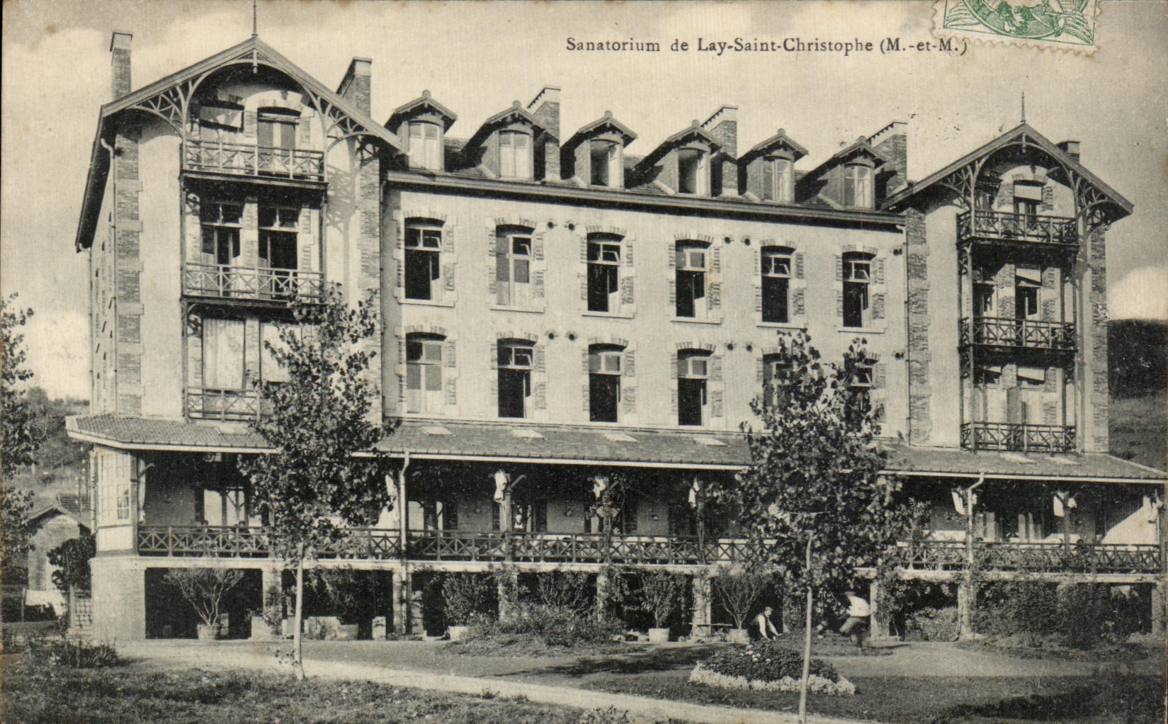 Sanatorium de Lay-Saint-Christophe (M.-et-M.) — vue de l'édifice — éditeur non visible