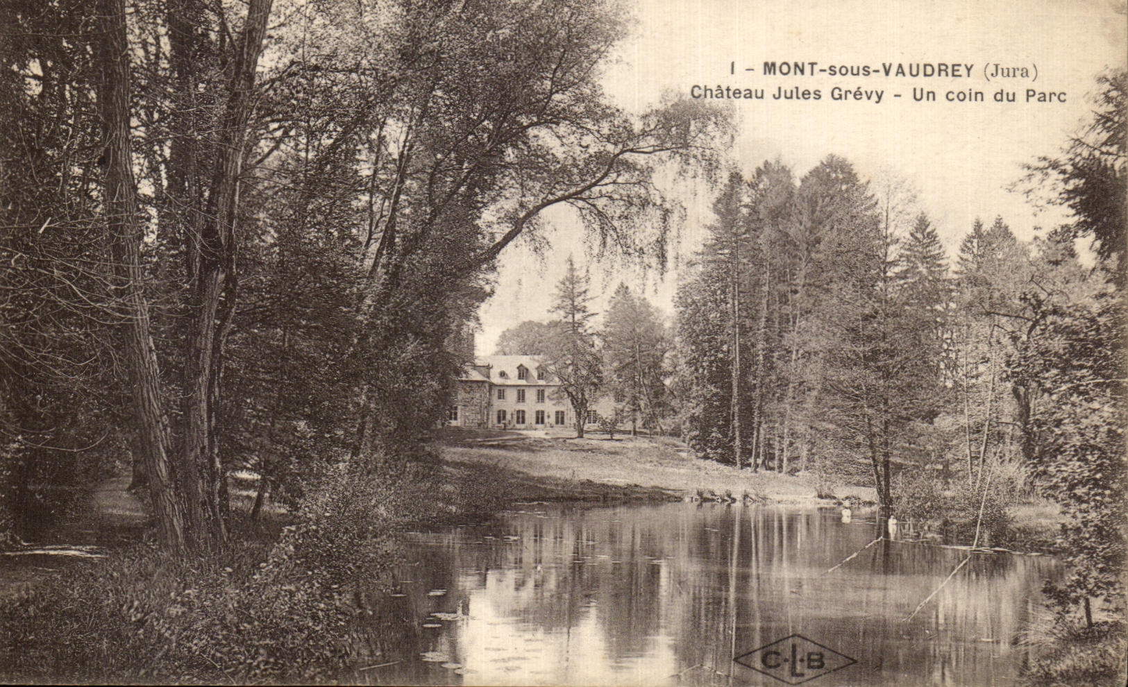 CPA Mont Sous Vaudrey Chateau jules grevy un Coin du Parc