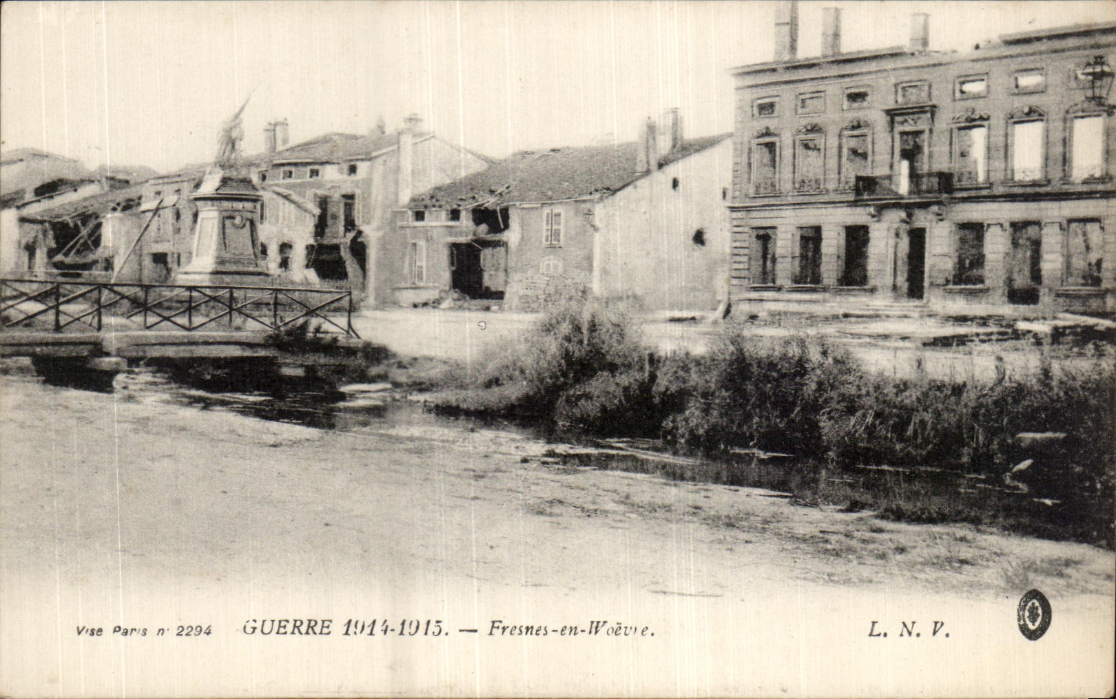 CPA Guerre Fresnes en Woevre Militaria