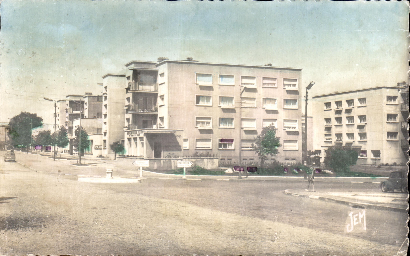 CPA Maubeuge (Nord) Avenue de la Gare