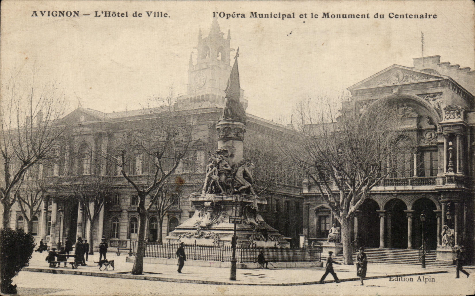 CPA Avignon L Hotel de Ville I Opera Municipal et le Monument du Centenaire