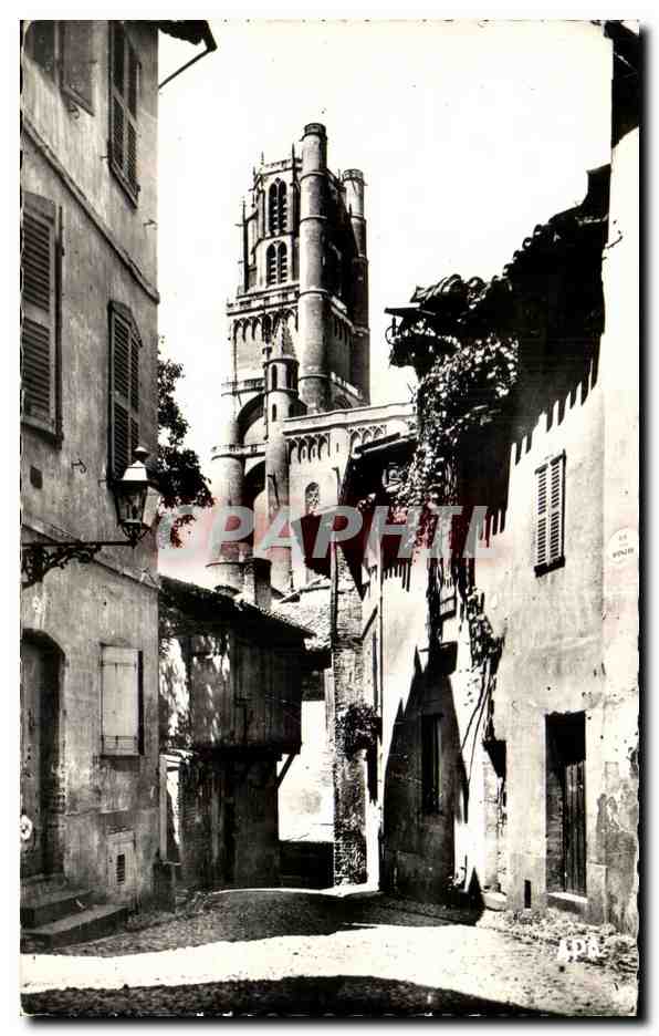 Le Clocher de la Basilique Sainte-Cécile (XIIIe s.) et la pittoresque rue des Prêtres — Albi — éditeur P. POUX - Reprod.