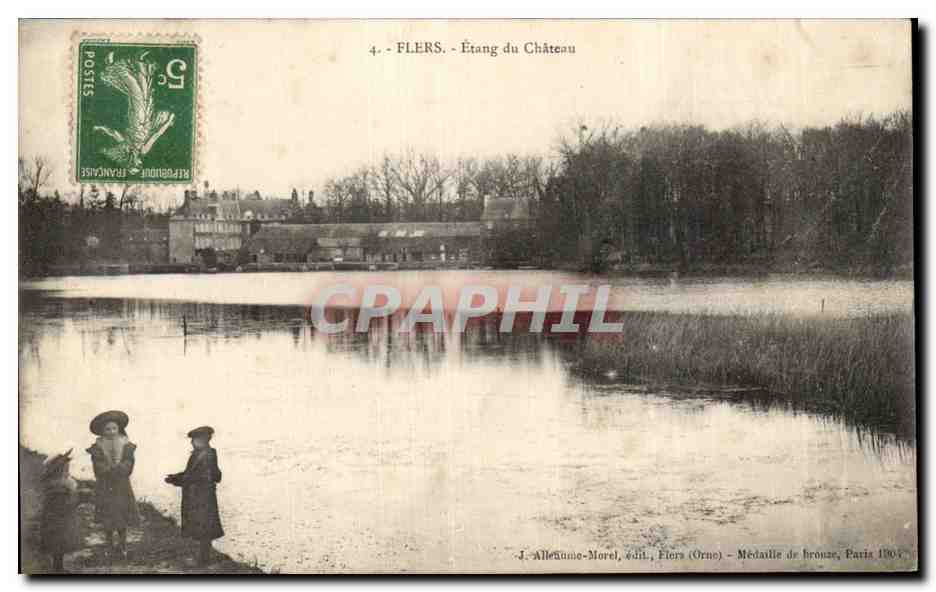 CPA Flers Etang du Chateau Enfants