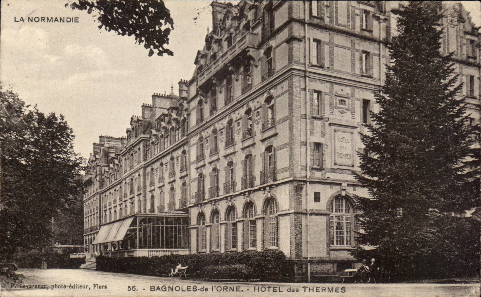 CPA Bagnoles de I Orne Hotel des Thermes