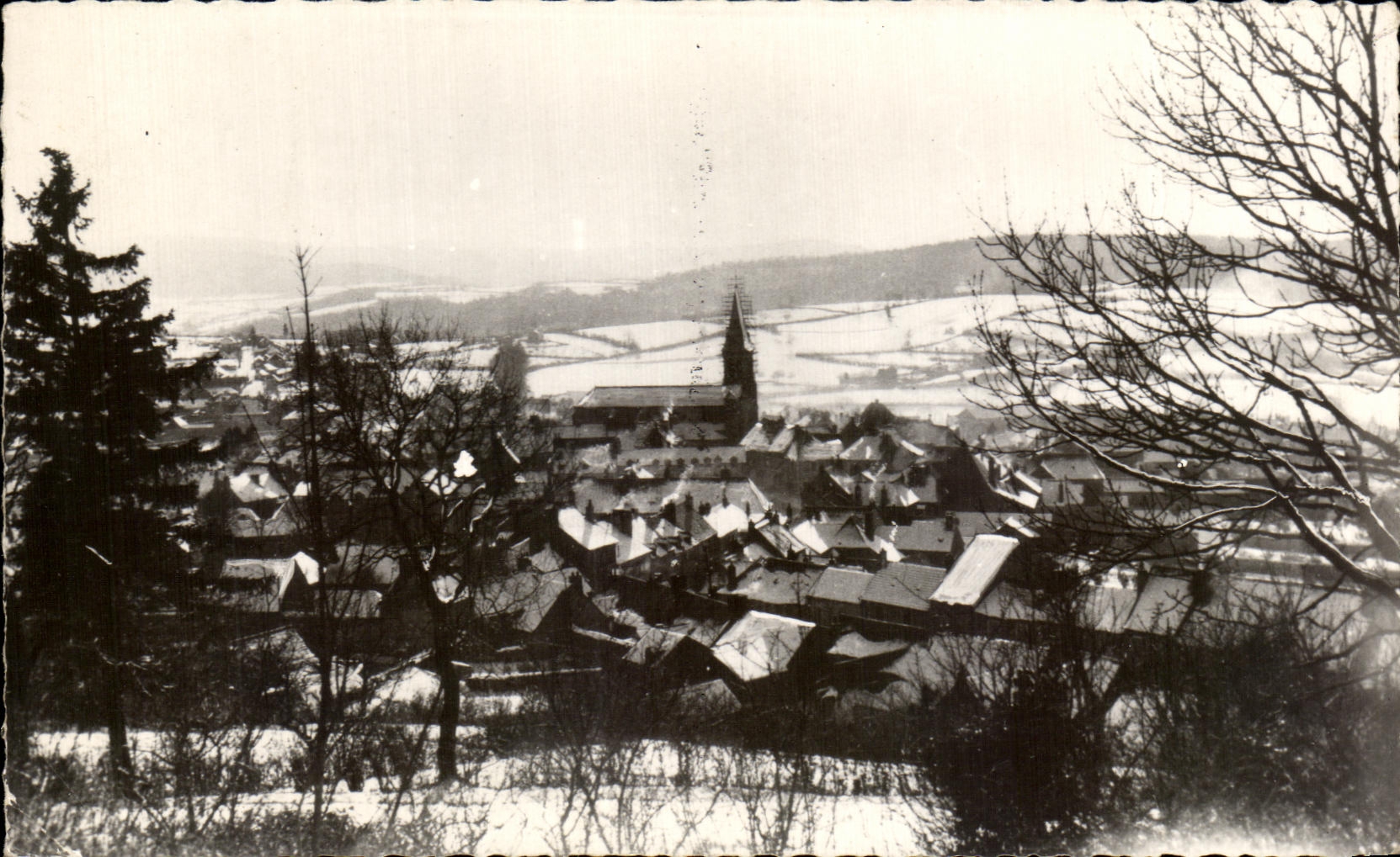 Château Chinon — sous la neige — cliché Montaron