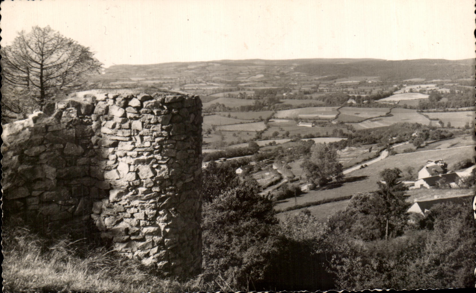 Château-Chinon — Vue prise au Château — Photo Colin Tannay (Nièvre) n°58