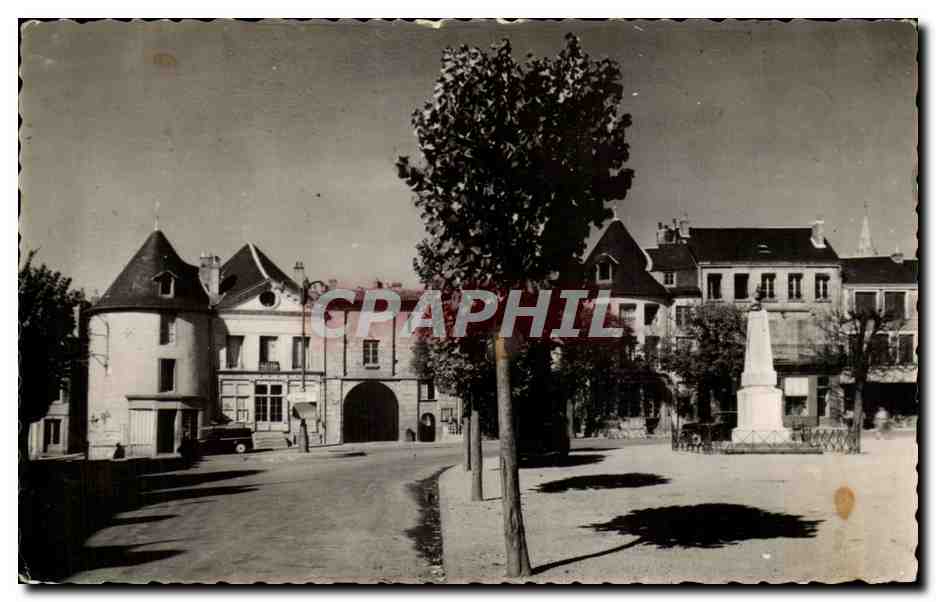 CPA Chateau Chinon Nievre Place Notre Dame