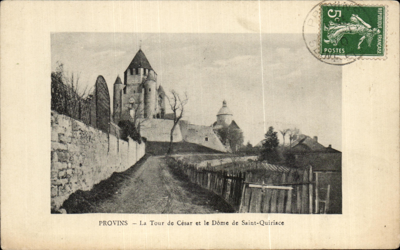 CPA Provins La Tour de Cesar et le Dome de Saint Quiriace