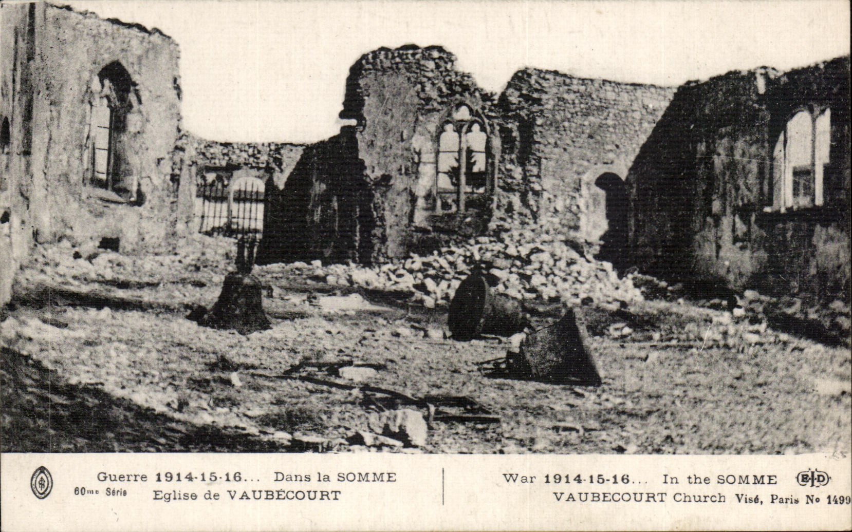 CPA Guerre 1914 15 16 Dans la Somme Eglise de Vaubecourt War 1914 15 16 In the Somme Vaubecourt Church Militaria