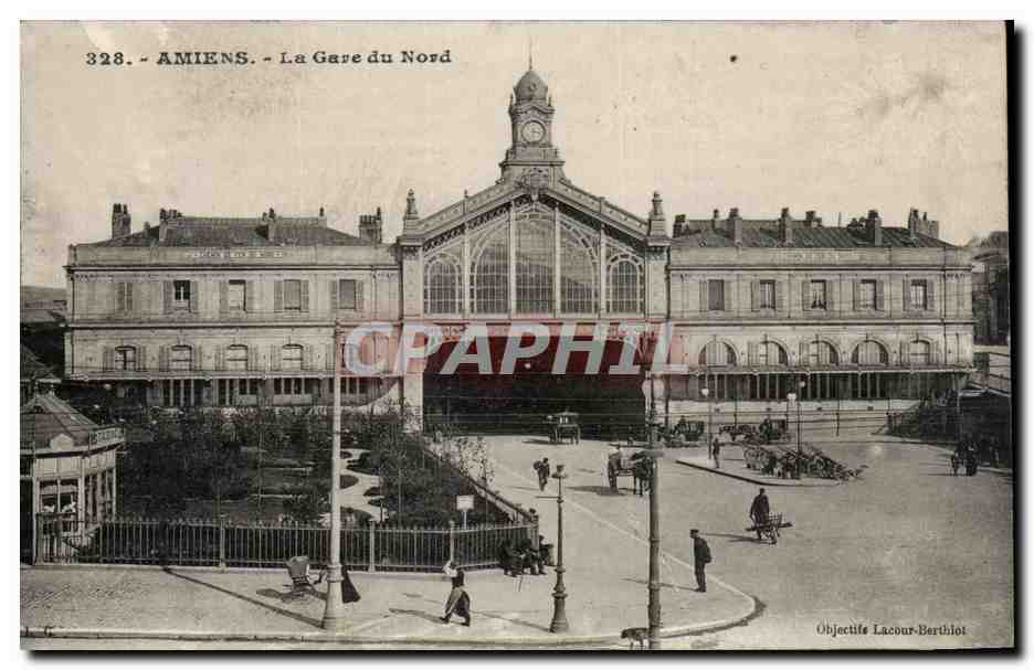 CPA Amiens La Gare du Nord