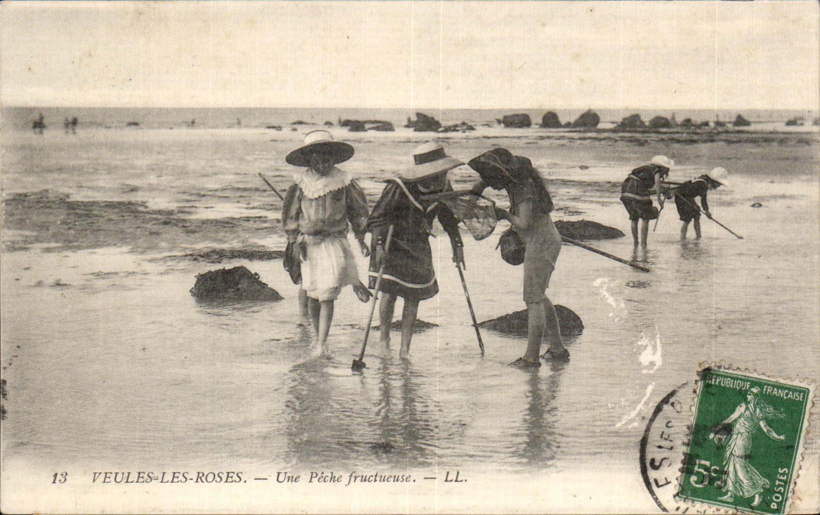 CPA Veules Les Roses Une Peche fructueuse Enfants