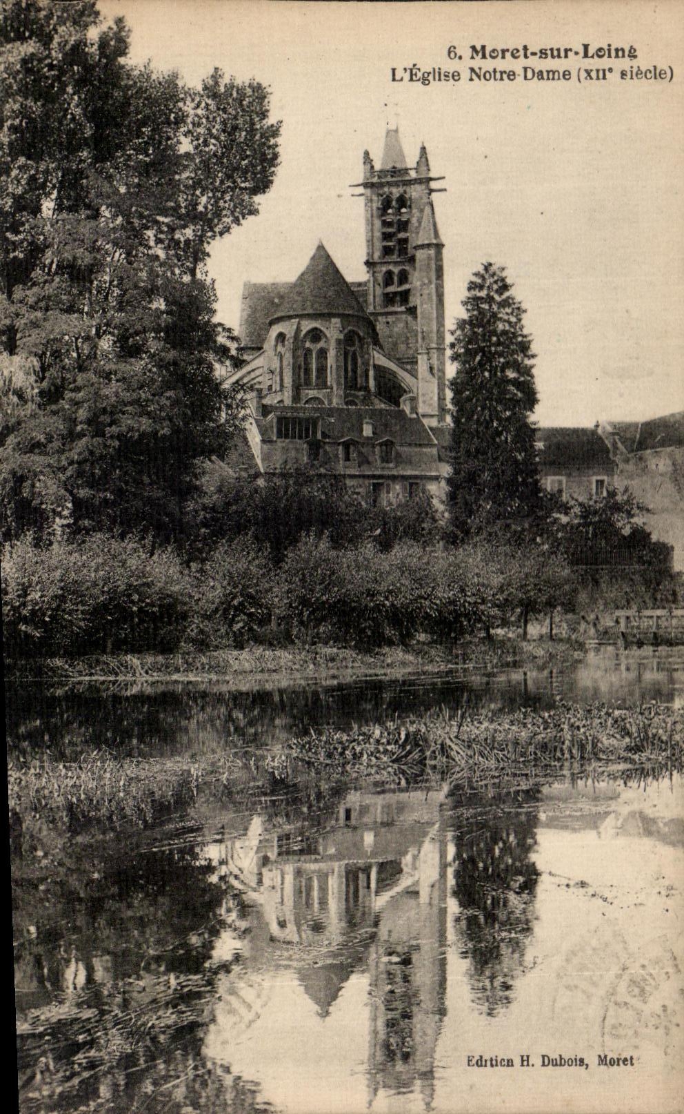 CPA Moret sur Loing L Eglise Notre Dame 