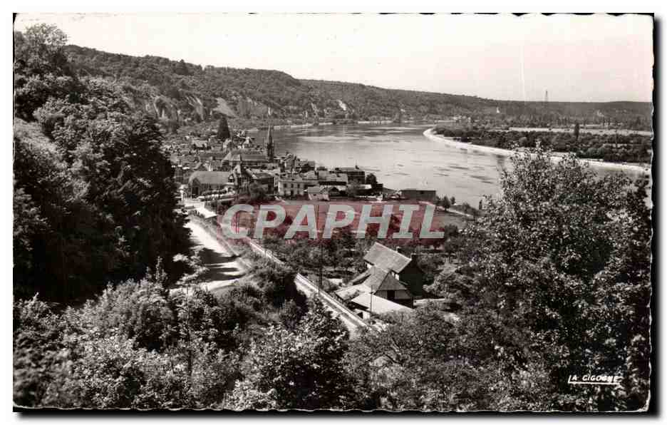 CPA La Bouille Vue generale et les falaises de Caumont General view and eliffs of Caumont