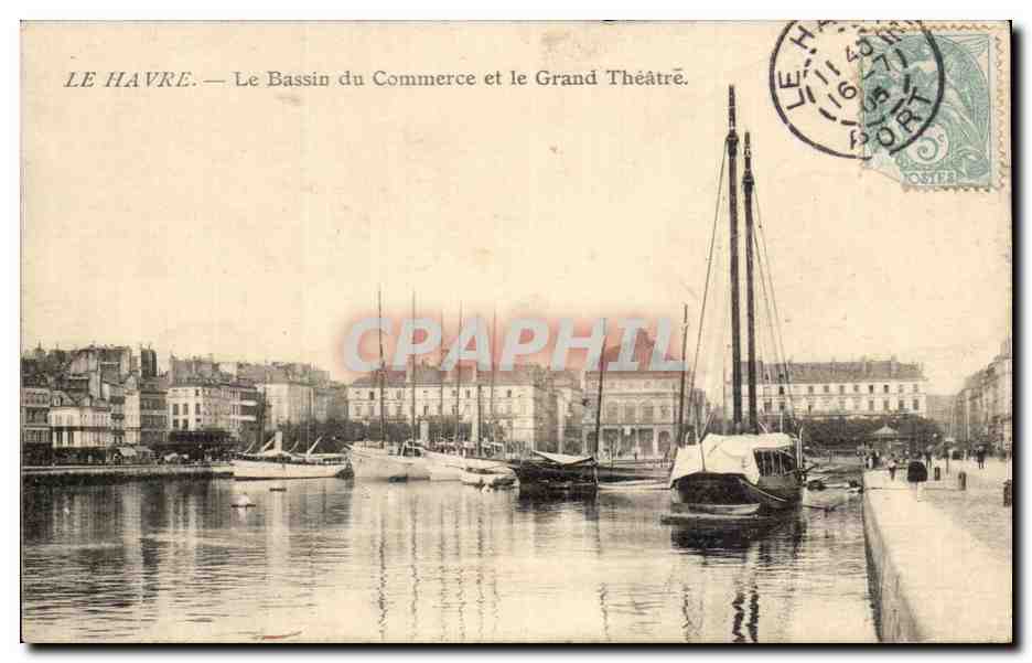CPA Le Havre Le Bassin du Commerce et le Grand Theatre Bateau