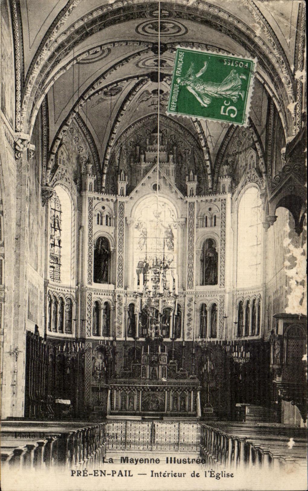 CPA Le Mayenne IIIustree Pre En Pail Interieur de I Eglise