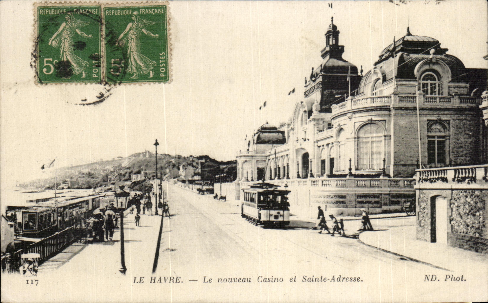 CPA Le Havre Le nouveau Casino et Sainte Adresse Tramway