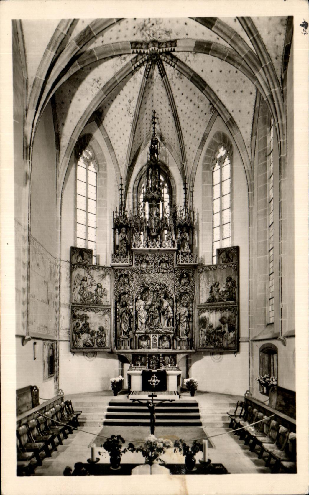 CPSM EV Stadkirche Besigheim Hochaltar v Christoph v Ur cus dem Jahre 1510