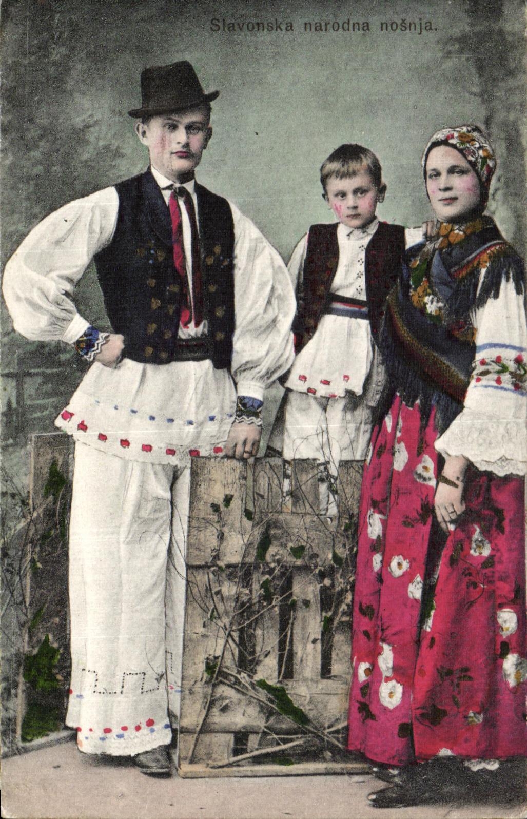CPA Slavonska Narodna Nosnja Folklore costume 