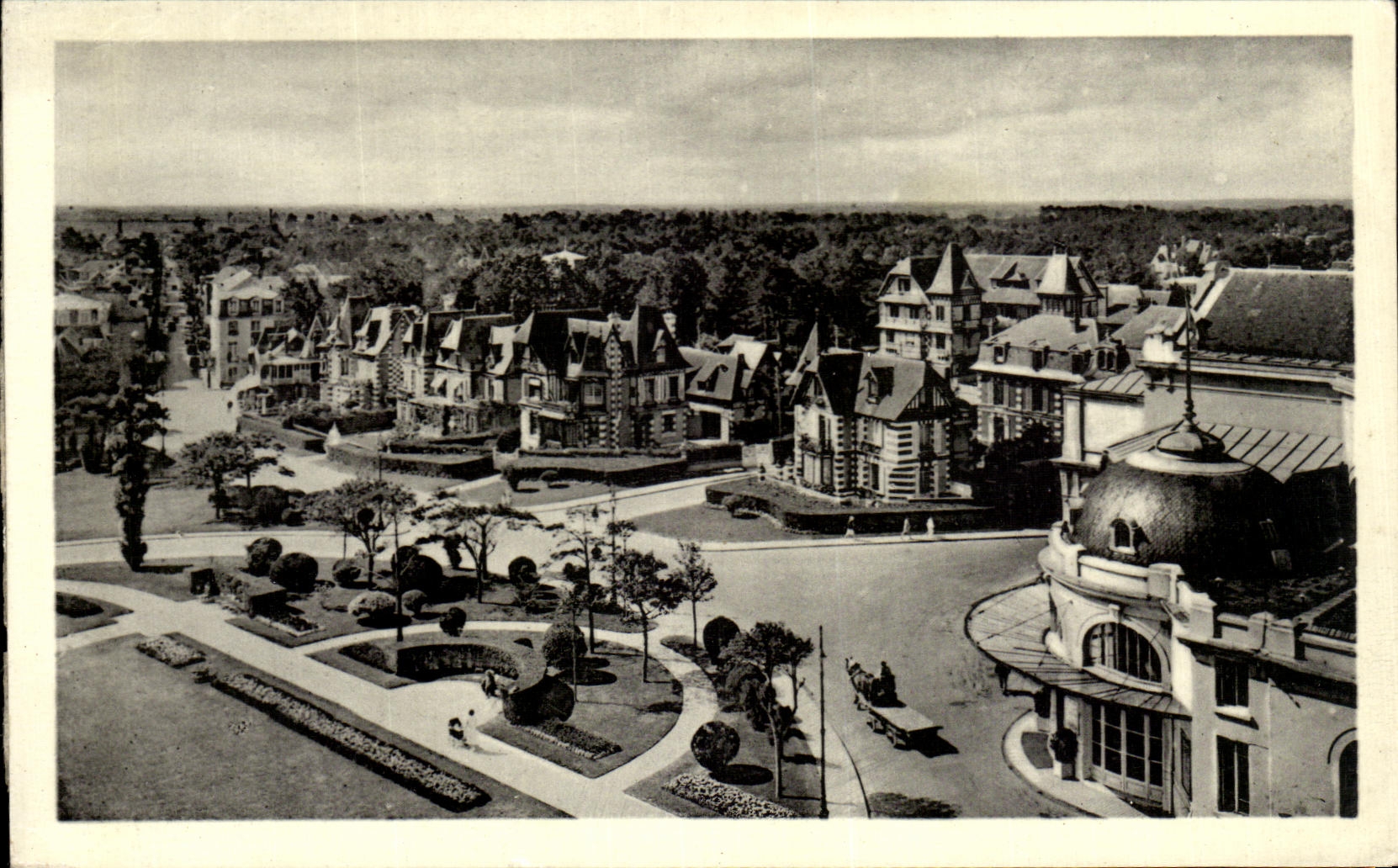 Cabourg — Les Jardins du Casino et les Villas — Viraut et Mauclerc, architectes