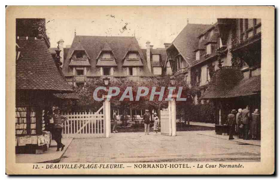 CPA Deauville Plage Fleurie Normandy Hotel La Cour Normande