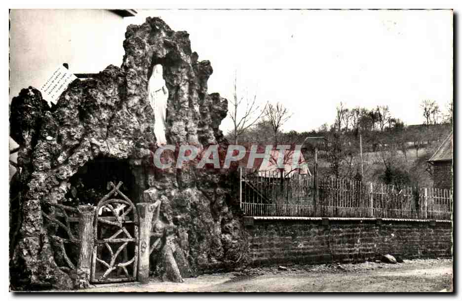 CPA Pont Farcy (Calvados) La grotte 