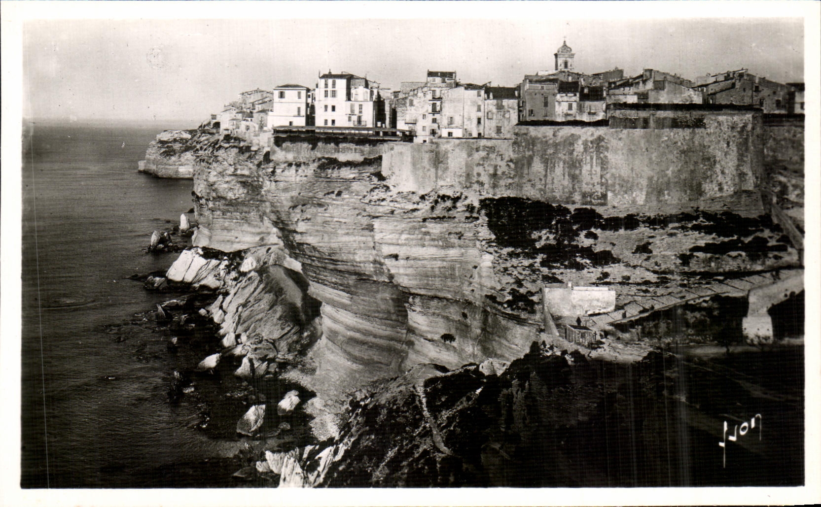 CPA Bonifacio (Corse) La falaise
