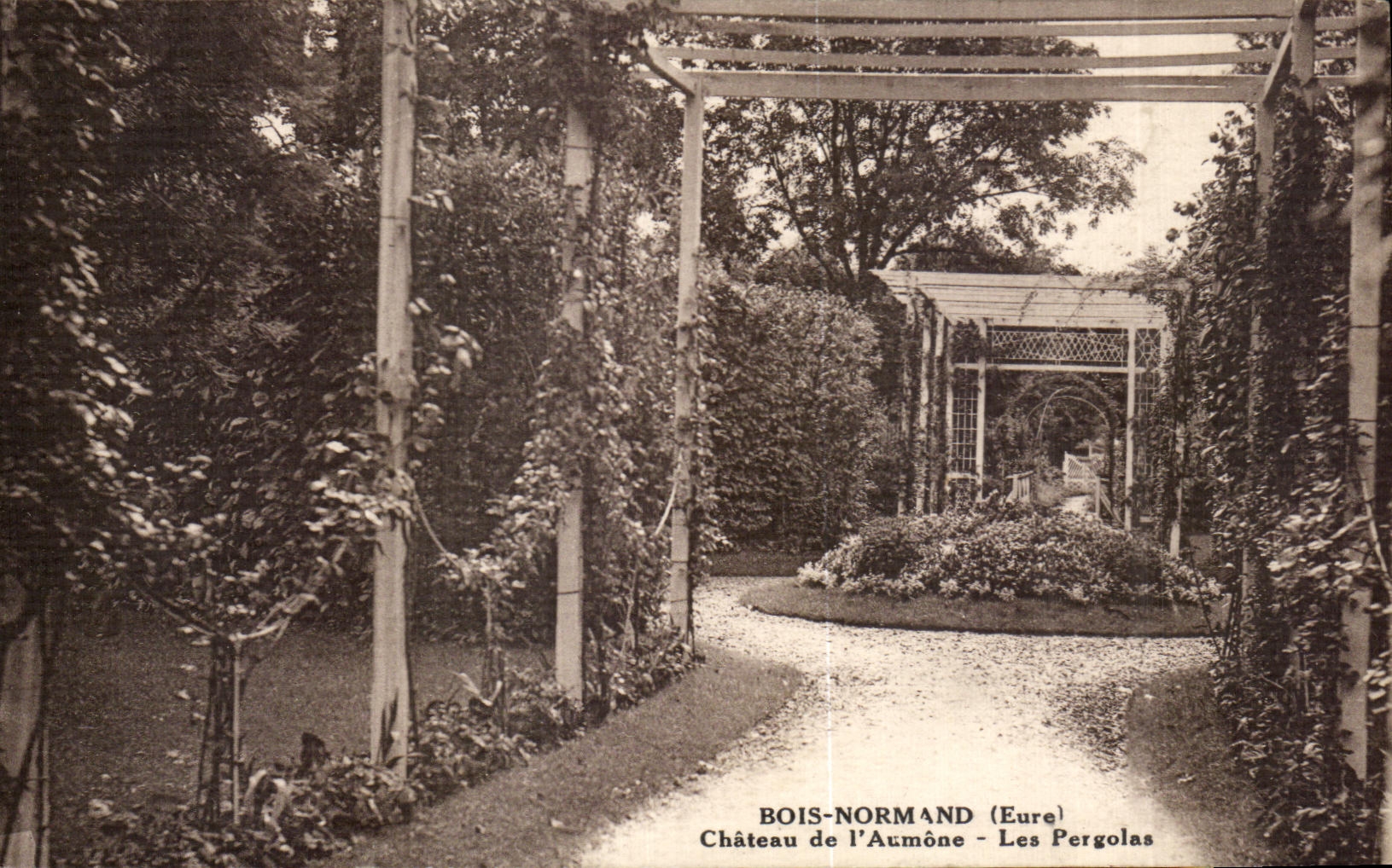 CPA Bois Normand Chateau de Aumone Les Pergolas
